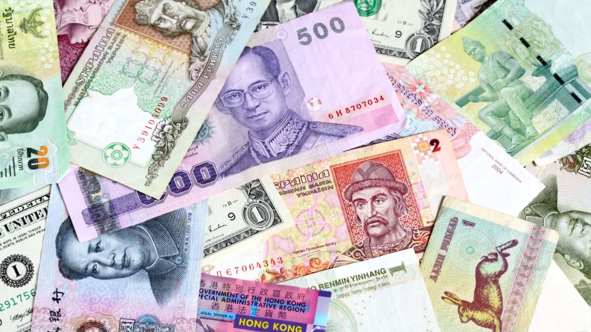 Money and currency in Thailand - Wise