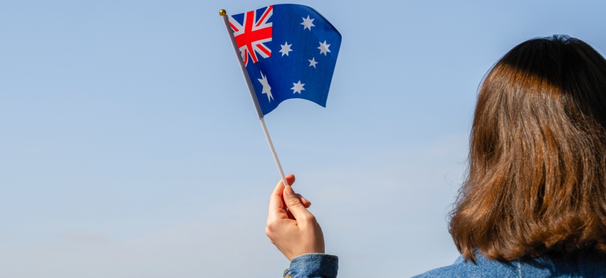 traveller-holding-an-australian-flag