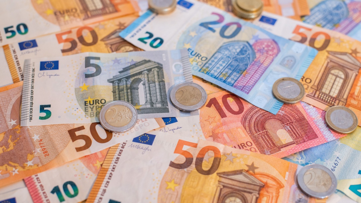 euros-and-coins