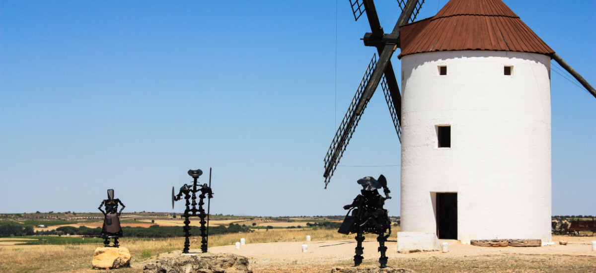 iron-sculptures-and-windmills-of-castilla-la-mancha-spain