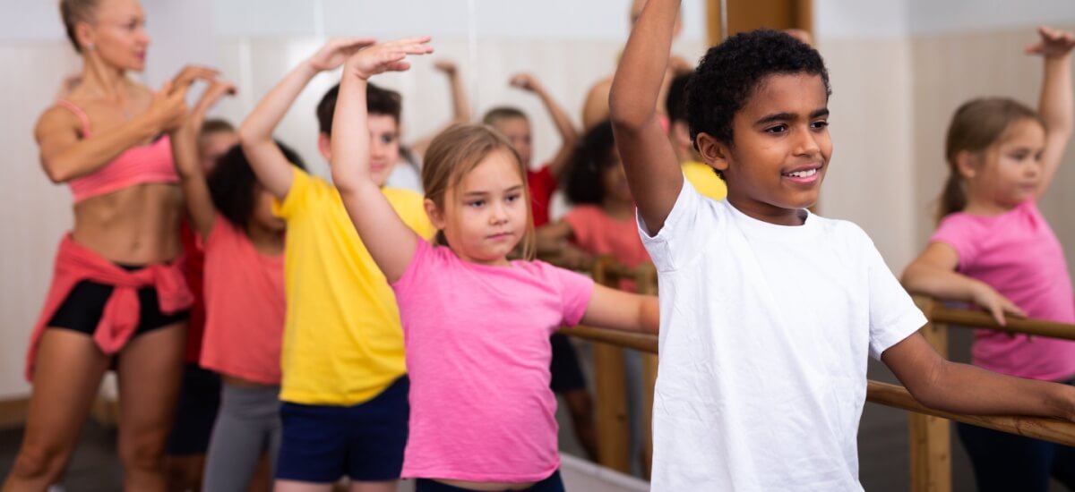 children-learning-ballet-at-school