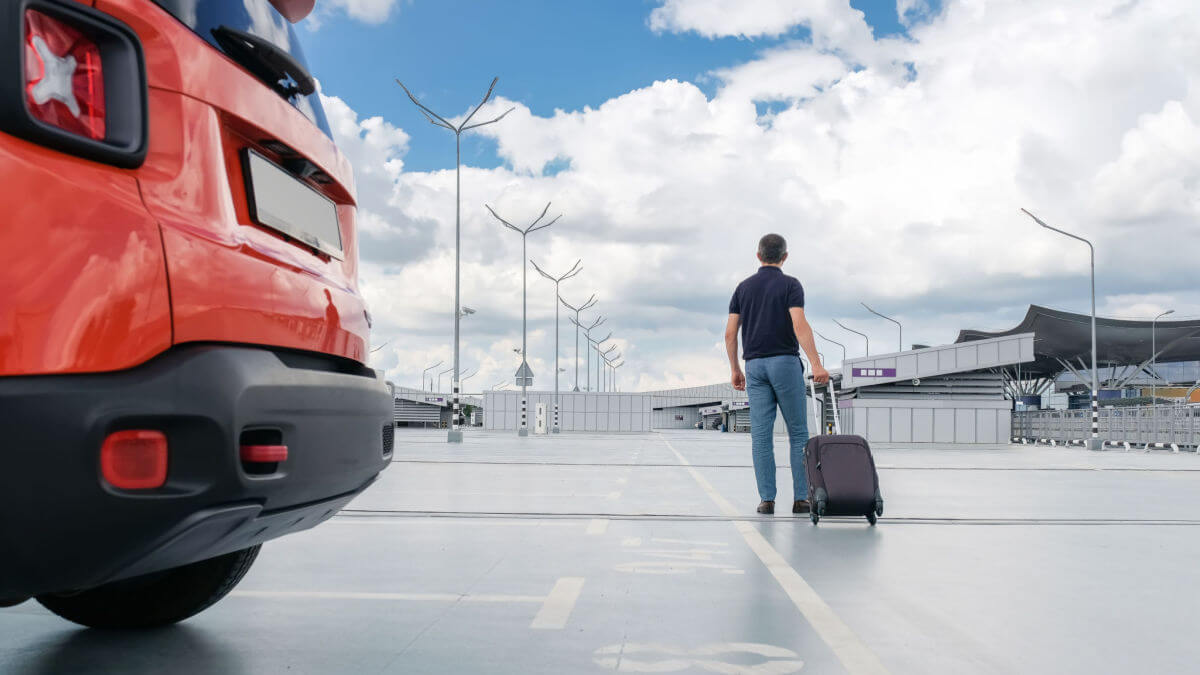 Edinburgh airport parking official, cheap, and free options Wise