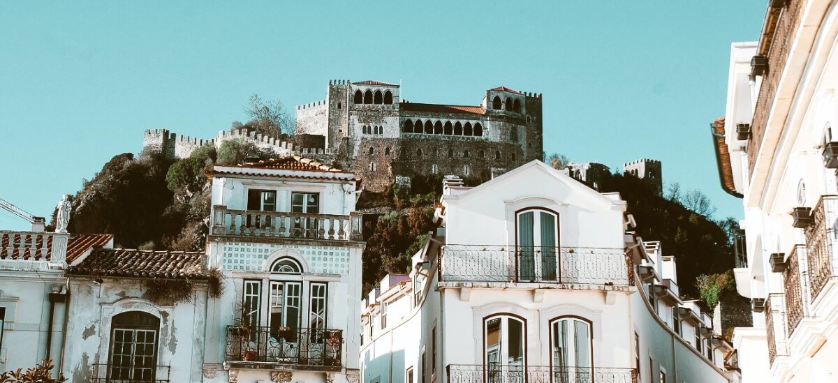 portuguse-homes-castle-view