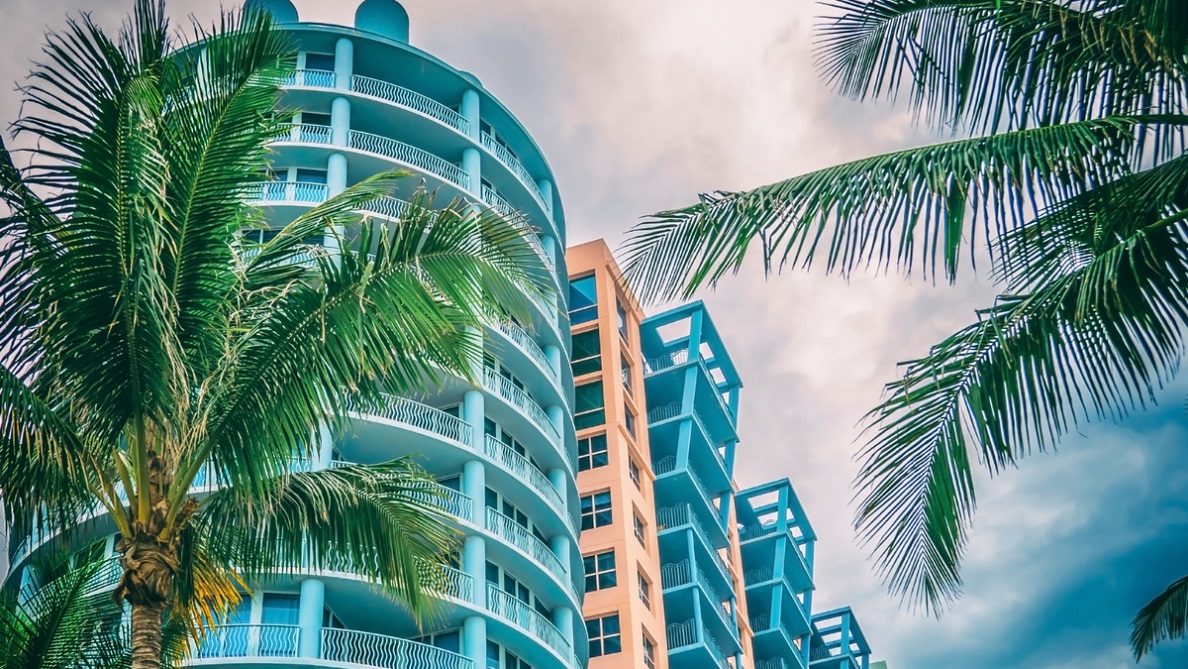 Canadian buying property in Florida? Here's the smart way - Wise